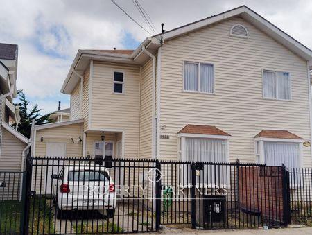 Nice house for sale in Villa la Molinera sector en Punta Arenas, Región de Magallanes y Antartica Chilena Nice house for sale in Villa la Molinera sector en Punta Arenas, Región de Magallanes y Antartica Chilena